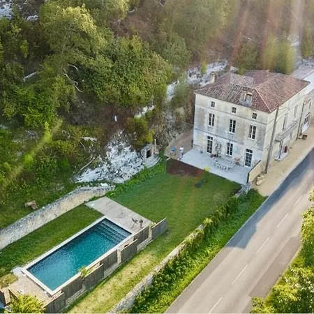 住宿加早餐酒店 La Maison Du Rocher 3*