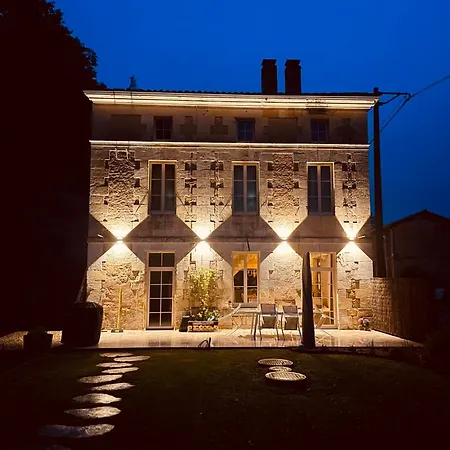 La Maison Du Rocher 3*